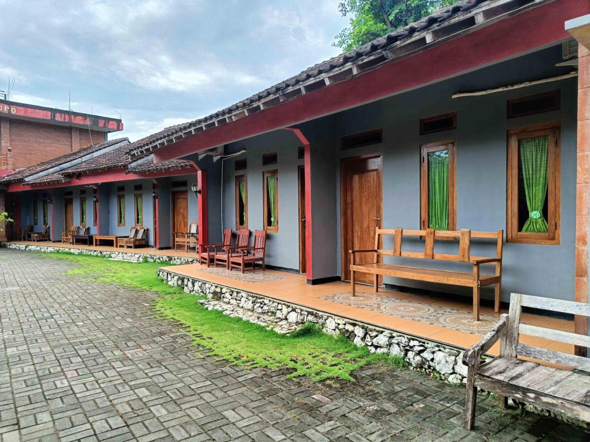 Jogo Segoro Homestay Mitra Reddoorz Near Pantai Sundak Gunungkidul Ngandong Luaran gambar