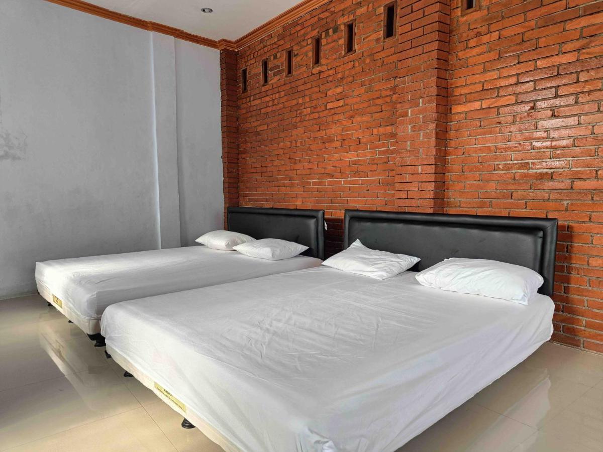 Jogo Segoro Homestay Mitra Reddoorz Near Pantai Sundak Gunungkidul Ngandong Luaran gambar