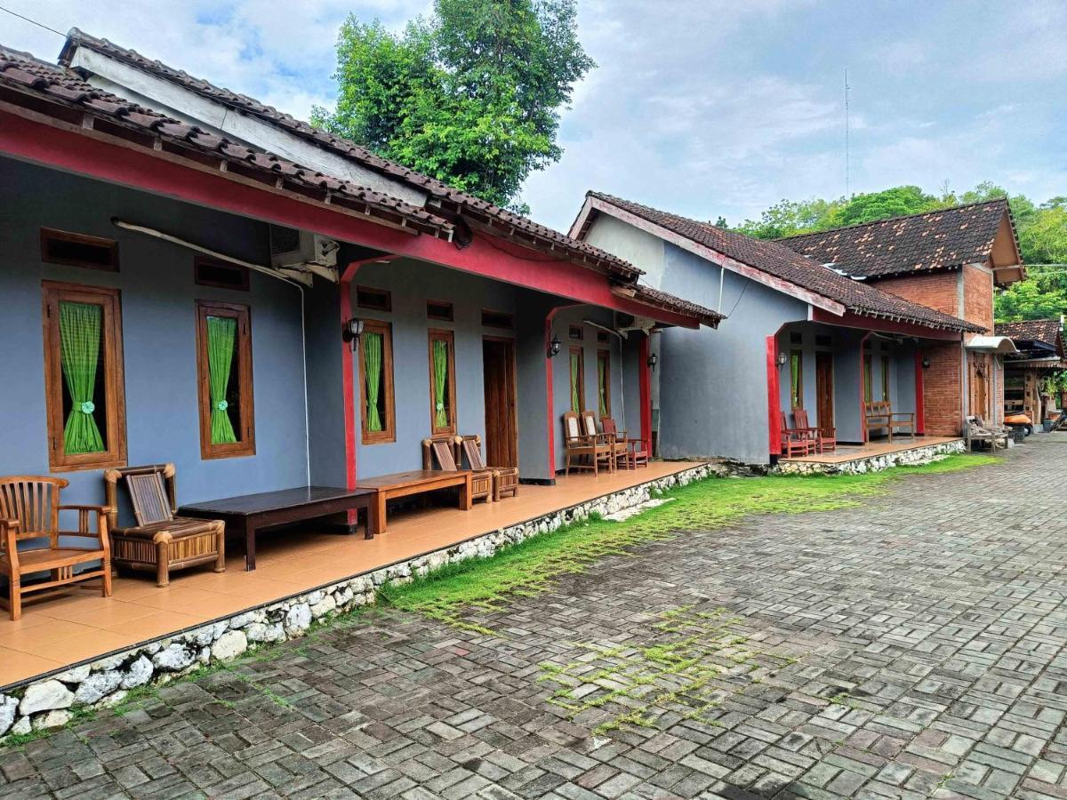 Jogo Segoro Homestay Mitra Reddoorz Near Pantai Sundak Gunungkidul Ngandong Luaran gambar