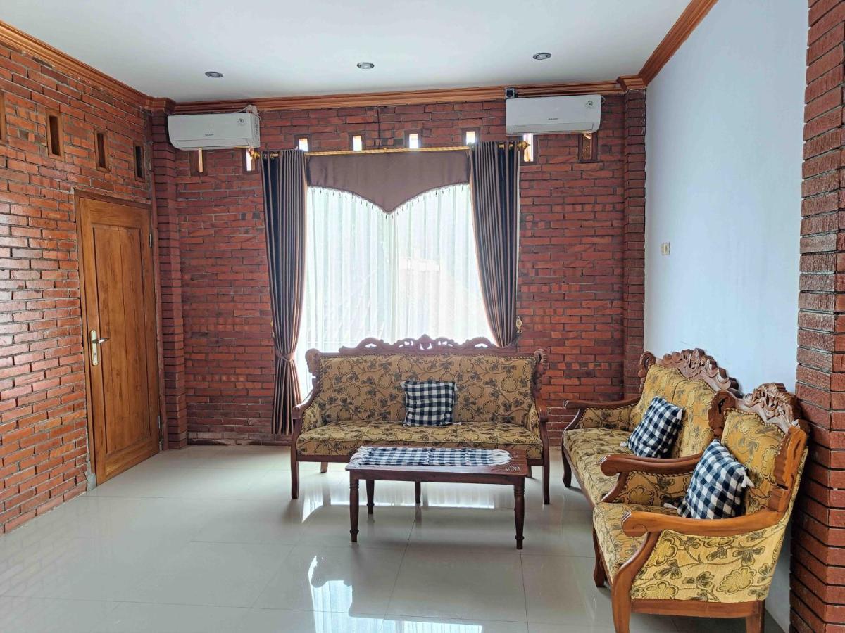 Jogo Segoro Homestay Mitra Reddoorz Near Pantai Sundak Gunungkidul Ngandong Luaran gambar